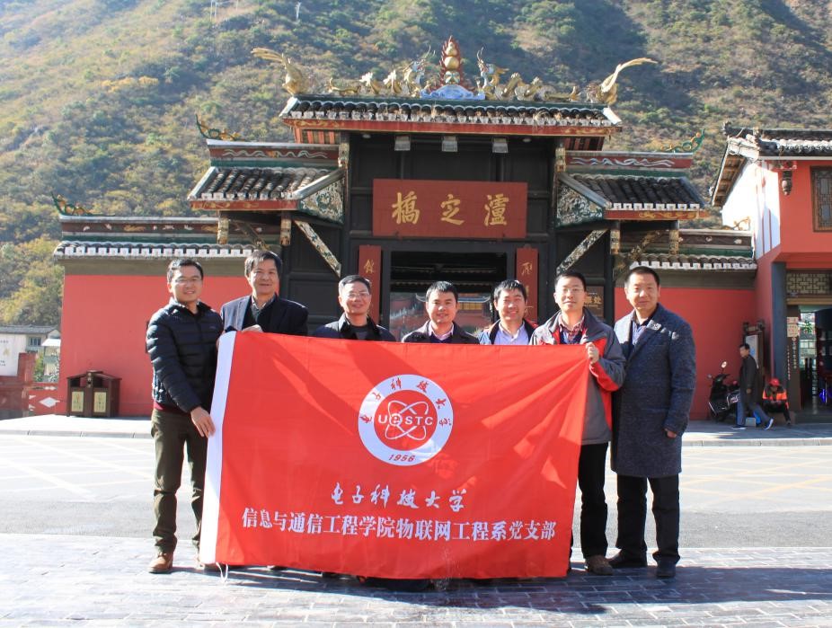 0c0eb0b9e6dd700dc0116376df12fd4b.jpg 0c0eb0b9e6dd700dc0116376df12fd4b.jpg