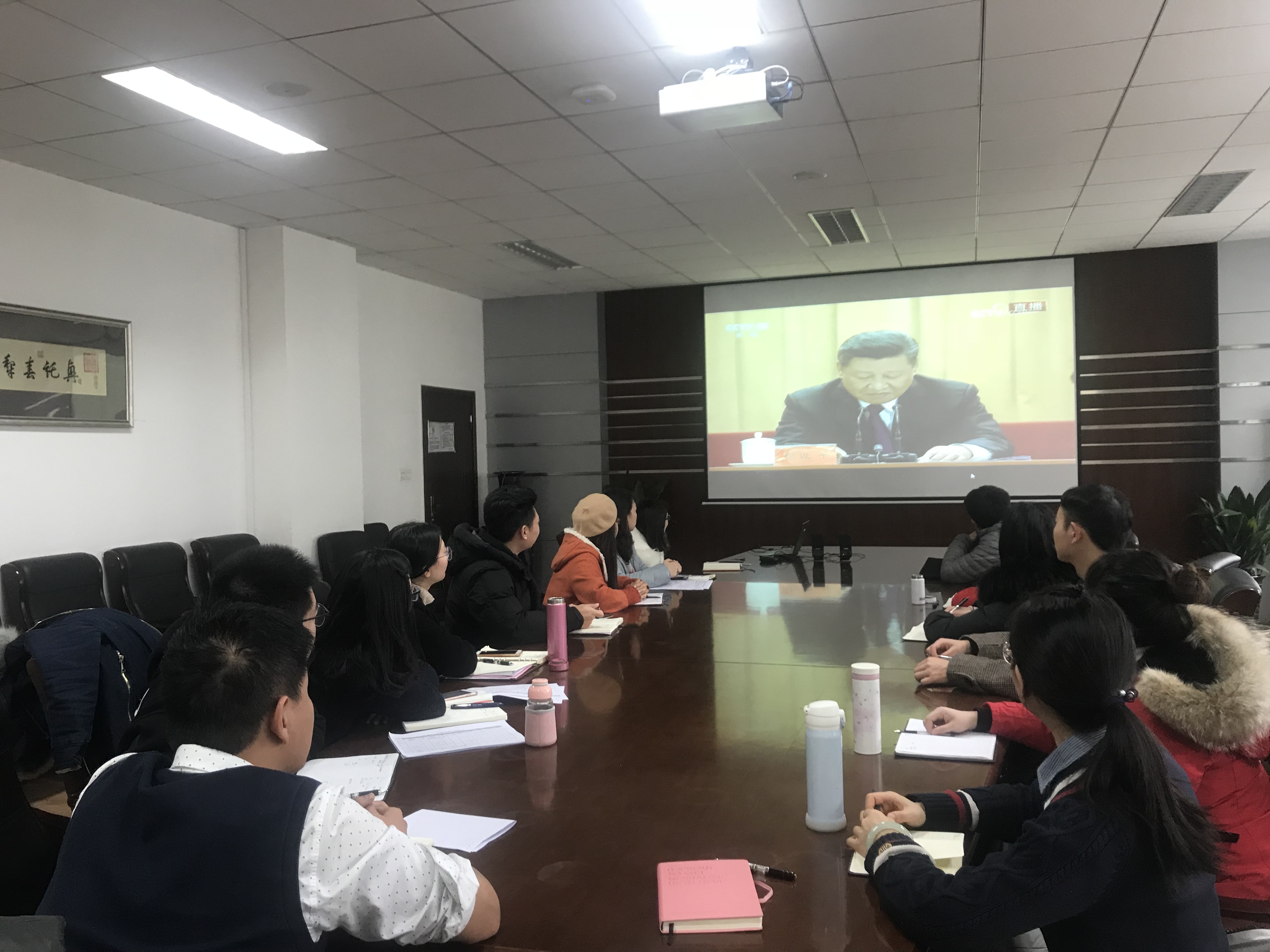 70bbd94b259e52ba0f0f04e34deb60e0.jpg 70bbd94b259e52ba0f0f04e34deb60e0.jpg