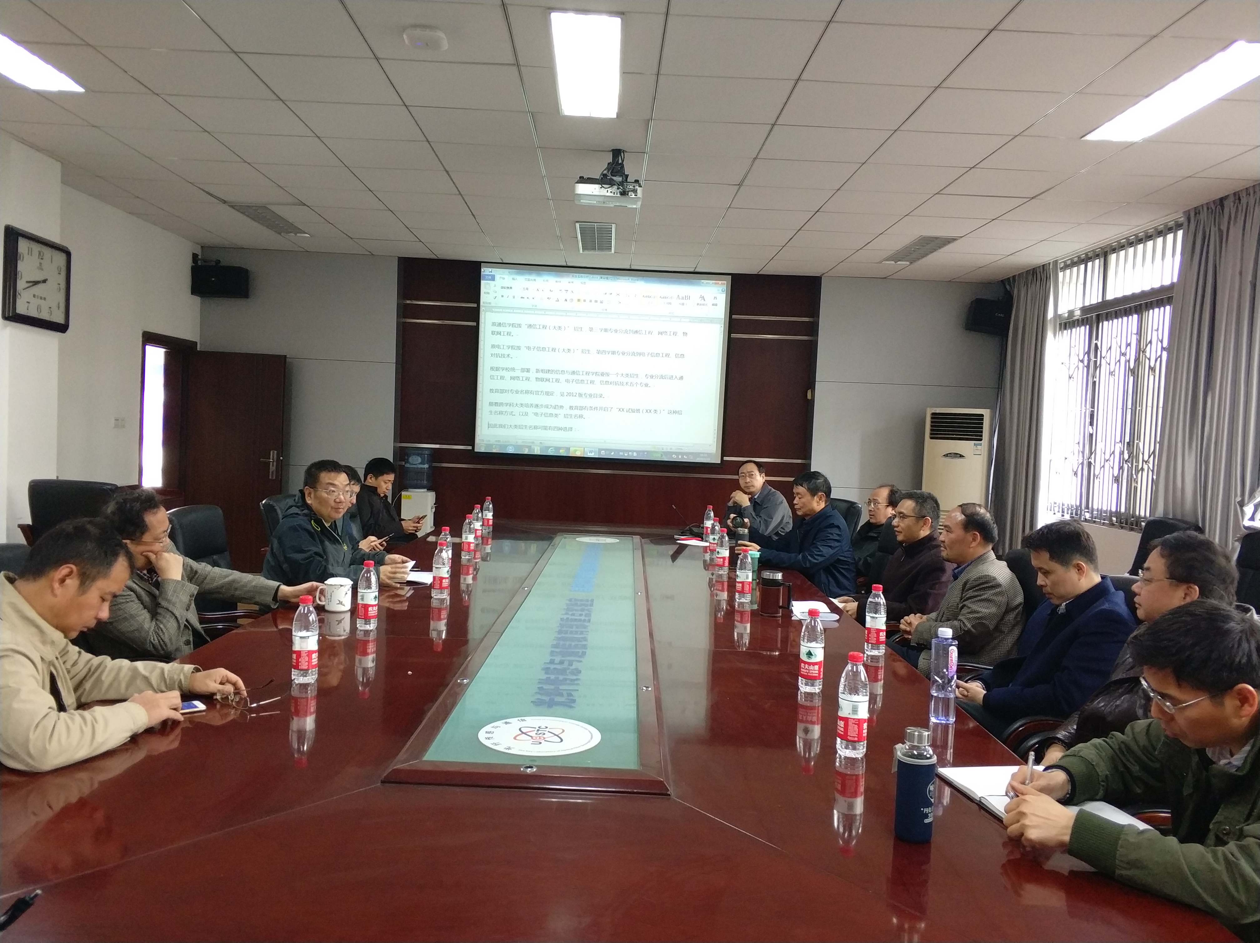 ab771fc57bd0dd53285337ca1220fba3.jpg ab771fc57bd0dd53285337ca1220fba3.jpg