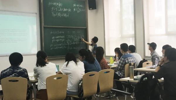 吕幼新 讨论课2 (1).JPG 吕幼新 讨论课2 (1).JPG